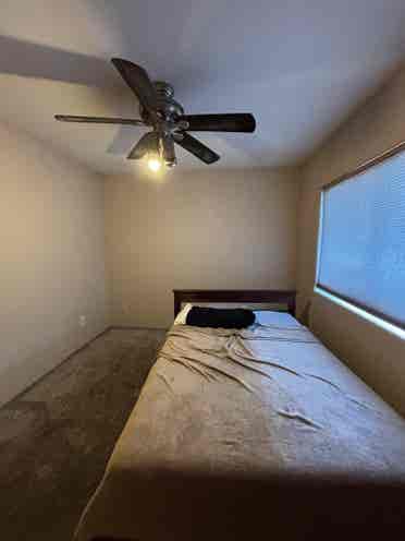 2 ROOMS FOR RENT: ROOMMATES WANTED