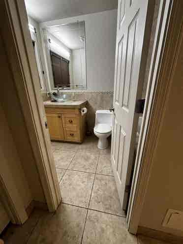 2 ROOMS FOR RENT: ROOMMATES WANTED