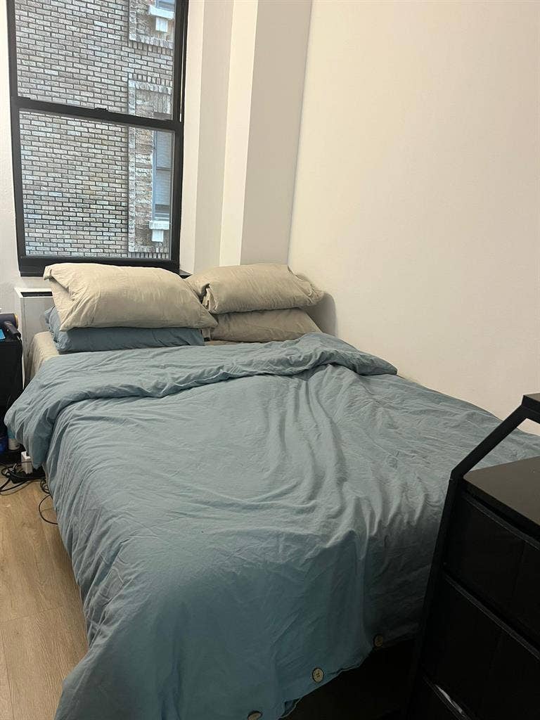 ✨Spacious Room in Midtown South✨