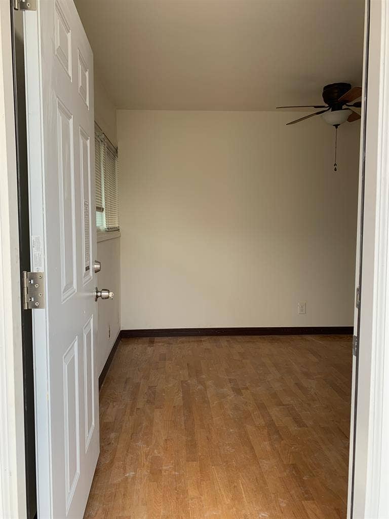 1BR/1
BA Studio Available in Tustin