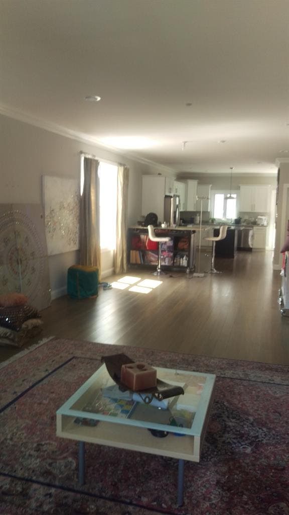 Room for rent in a Townhouse