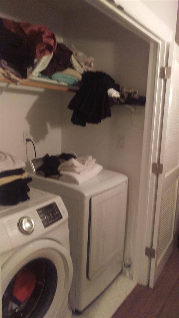 Room for rent in a townhouse