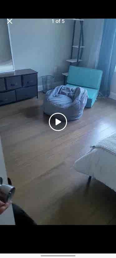 Room for rent in a Townhouse