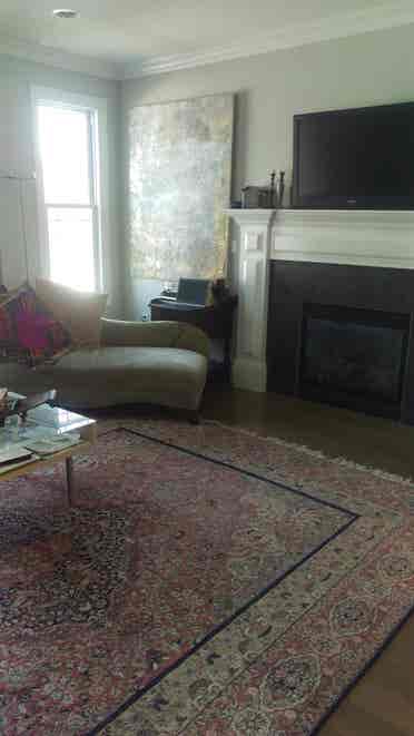 Room for rent in a townhouse