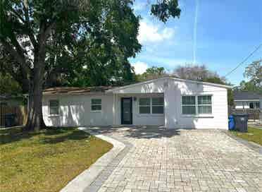 Private Room for Rent - Carrollwood