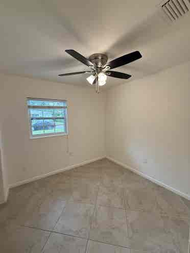 Private Room for Rent - Carrollwood