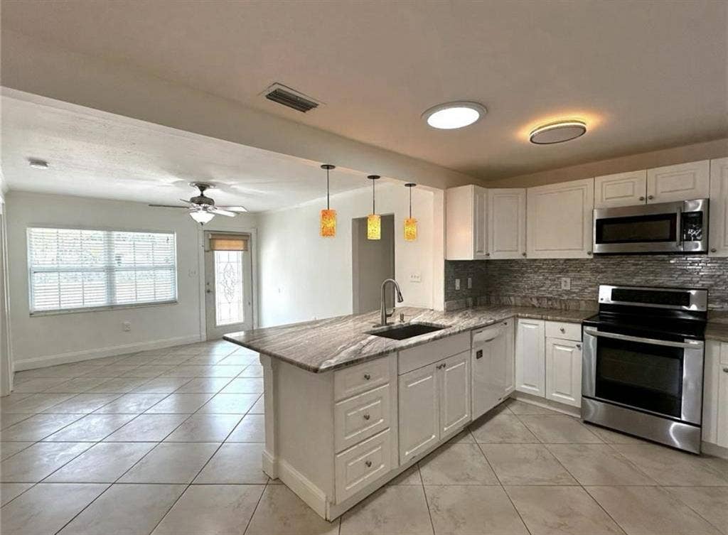 Private Room for Rent - Carrollwood