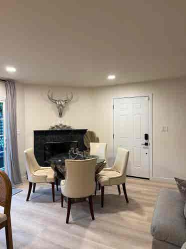 Studio South of Blvd near Freeway