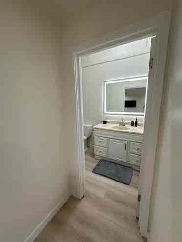 Studio South of Blvd near Freeway