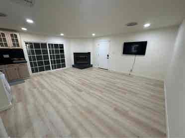 Studio South of Blvd near Freeway