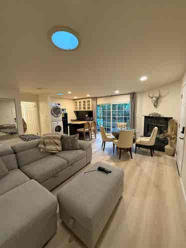 Studio South of Blvd near Freeway