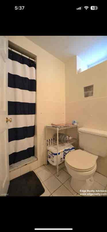 Rooms (2x) for rent in Brighton.