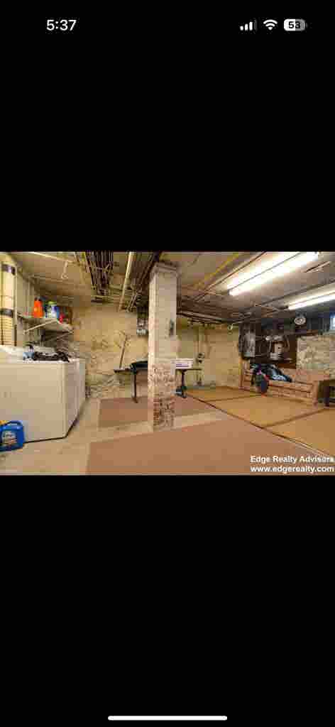 Rooms (2x) for rent in Brighton.
