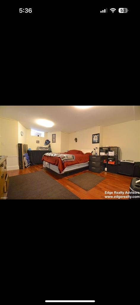 Rooms (2x) for rent in Brighton.