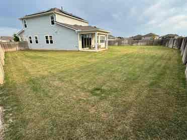 🏡Room for rent, w/ big back yard! 