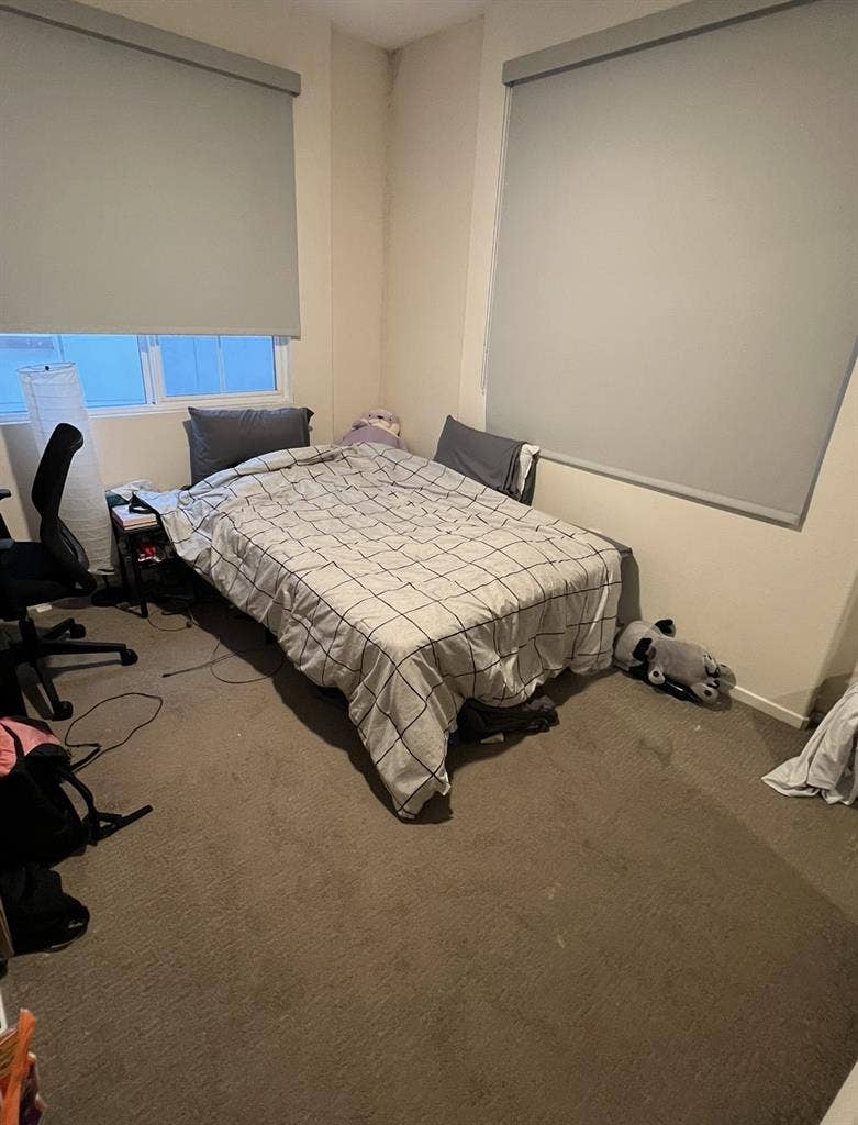 Private room in Torrey Hills