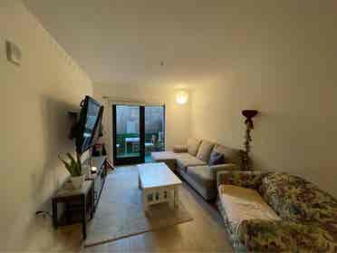 Hollywood Luxury Apartment