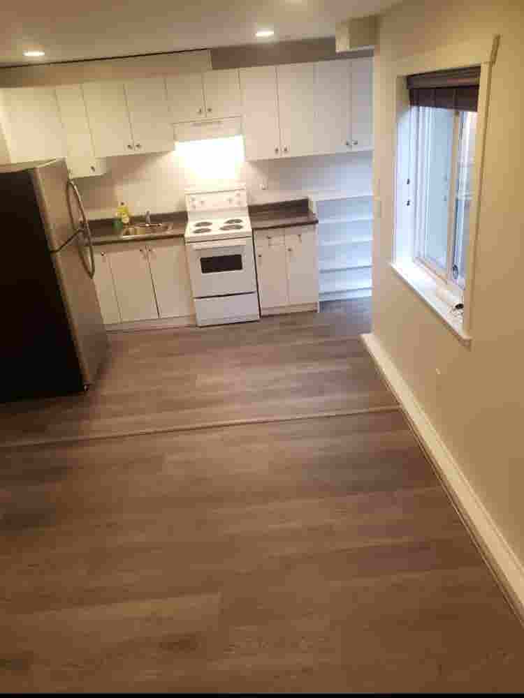2 bed private suite avail July 1!!