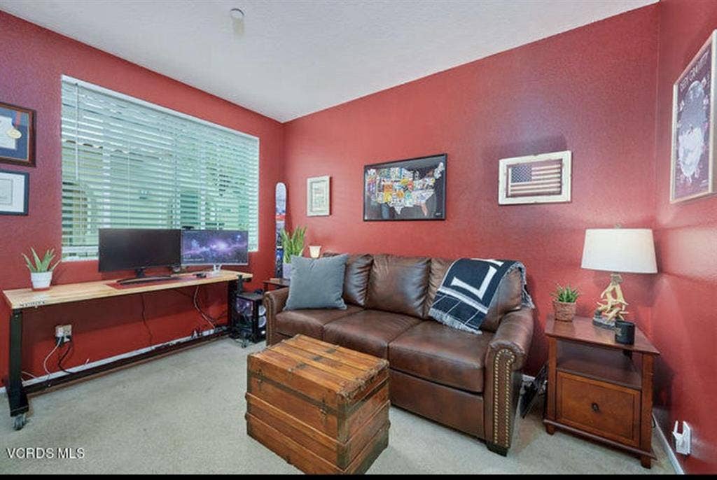 2 bedroom with bathrooms available