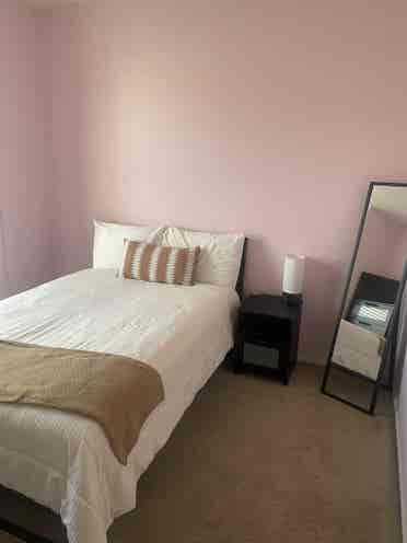 2 bedroom with bathrooms available