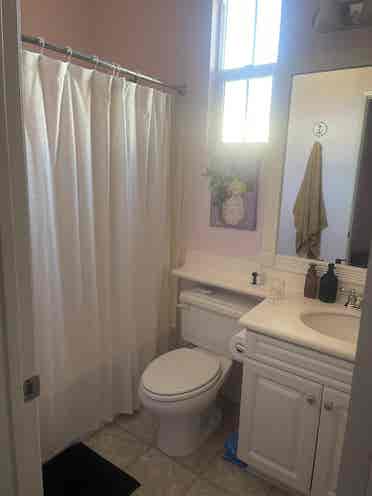 2 bedroom with bathrooms available