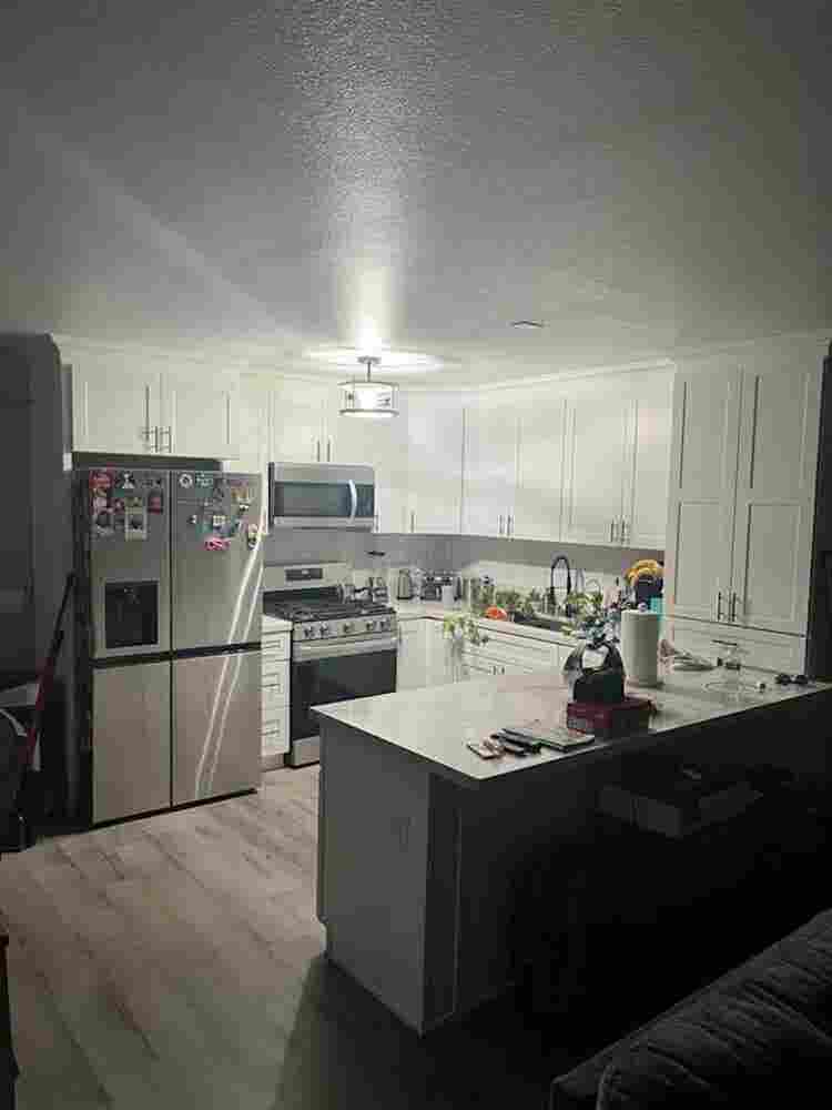 Room for rent with shared bathroom