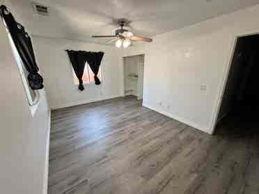 Room for rent with shared bathroom