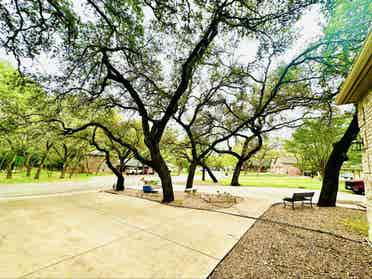 Roommates needed-furnished