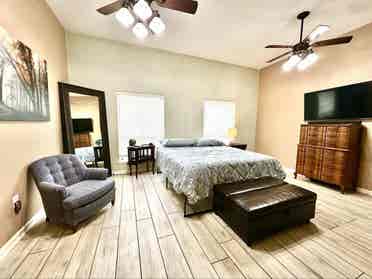 Roommates needed-furnished