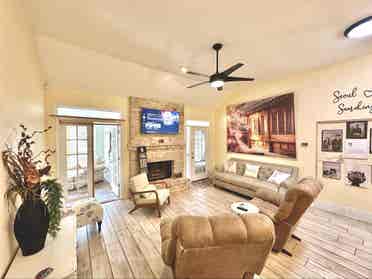 Roommates needed-furnished
