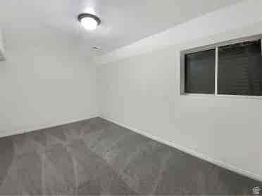 5 bedroom house available for rent