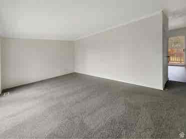 5 bedroom house available for rent