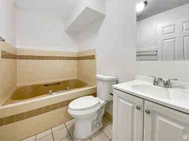 5 bedroom house available for rent