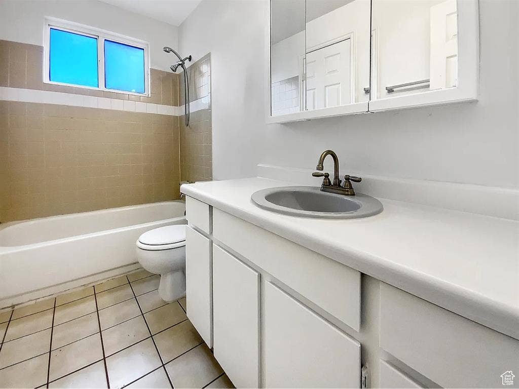 5 bedroom house available for rent