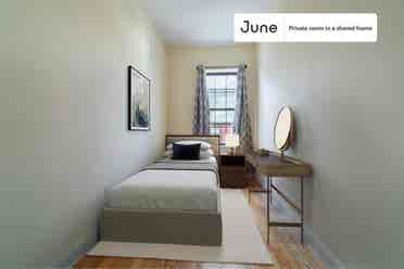 3 BR in New York City