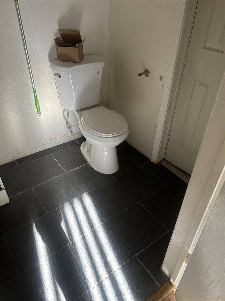 1 bedroom w bathroom