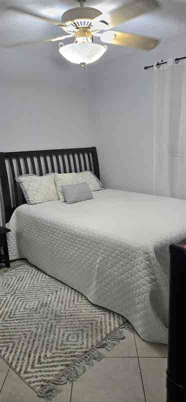 Room For Rent In Deerfield Beach.