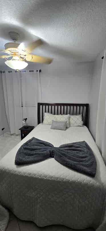 Room For Rent In Deerfield Beach.
