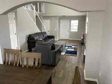Master Bedroom w private bathroom