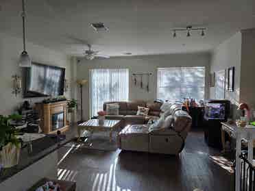 Private Room - Great Location