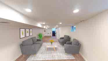 4 BR in Denver