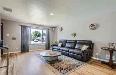 Room in Quiet House In Aurora