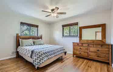 Room in Quiet House In Aurora