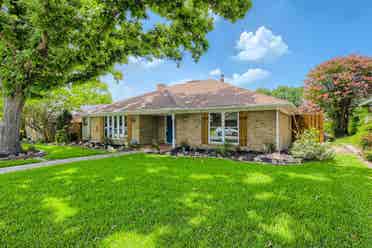 4 BR in Dallas