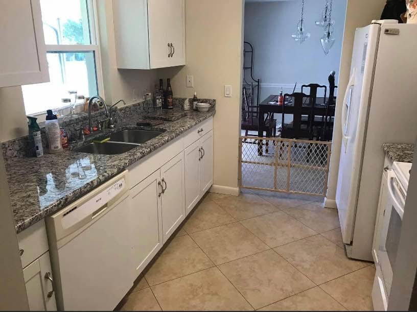 ROOM FOR RENT IN CAPE CORAL