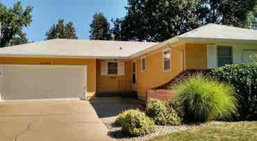 4 bedroom house near Westloop. $