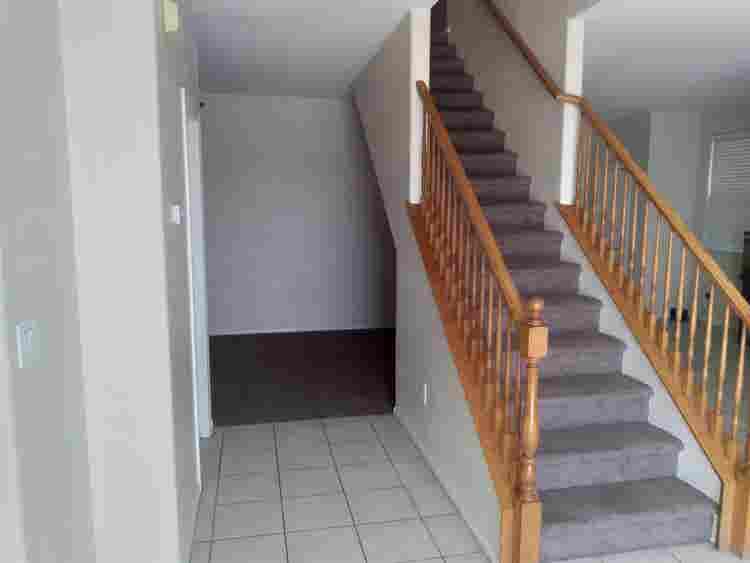 3 Rooms For Rent