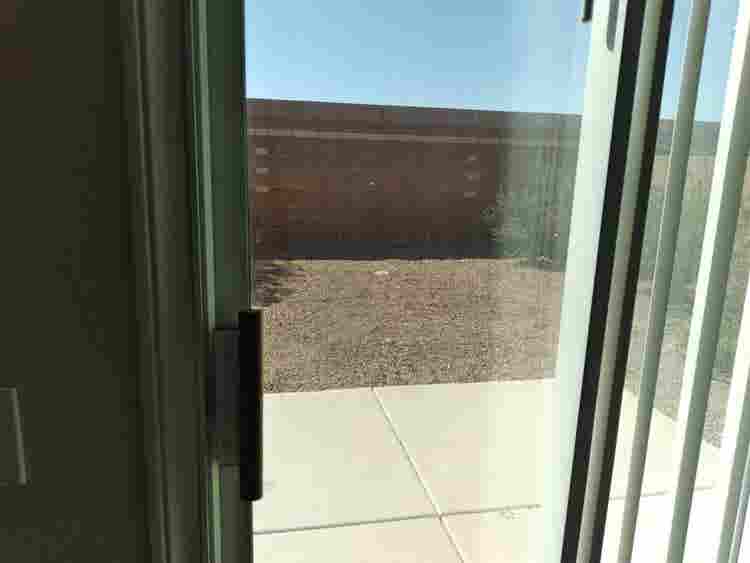 3 Rooms For Rent