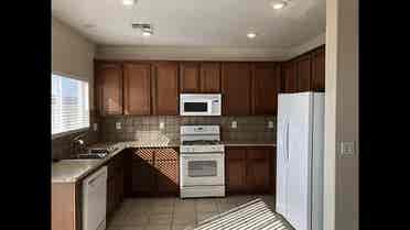 3 Rooms For Rent