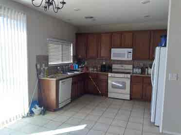3 Rooms For Rent